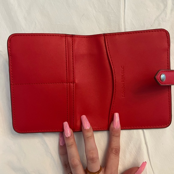 Banana Republic passport case and wallet in one - Picture 2 of 6